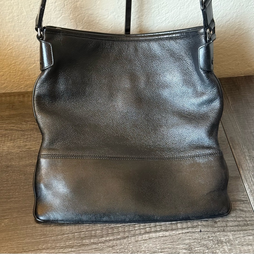 🔥MCM MENS MESSENGER BAG🔥GUARANTEED AUTHENTIC 🔥 - Picture 3 of 10